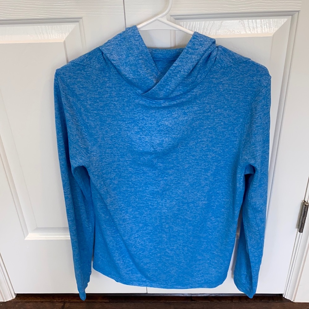 Men’s XS lululemon pullover w hood